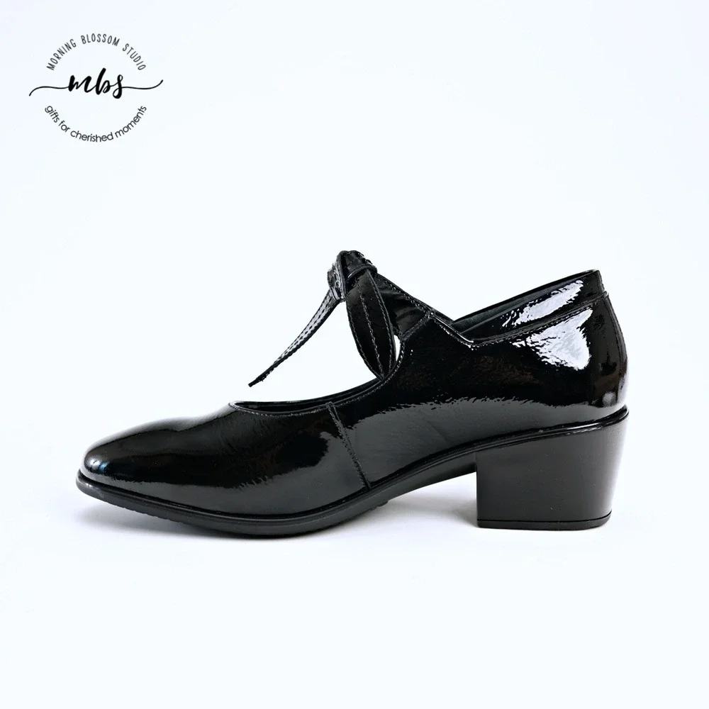 NIB‎ Naot Nobility Mary Jane Crinkle Patent Leather Orthopedic Black Women 40